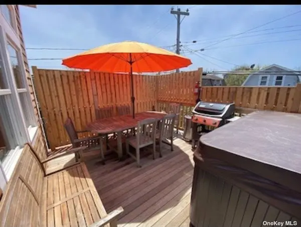 343 Dehnhoff, Ocean Beach, NY 11770