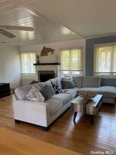 664 Ocean Breeze, Ocean Beach, NY 11770