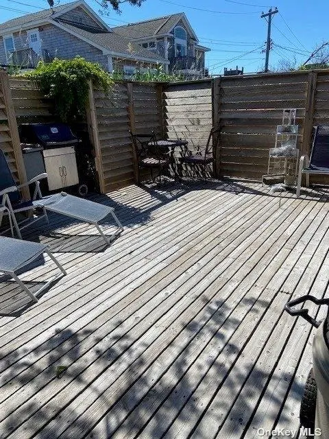 295 Cottage WALK, Ocean Beach, NY 11770