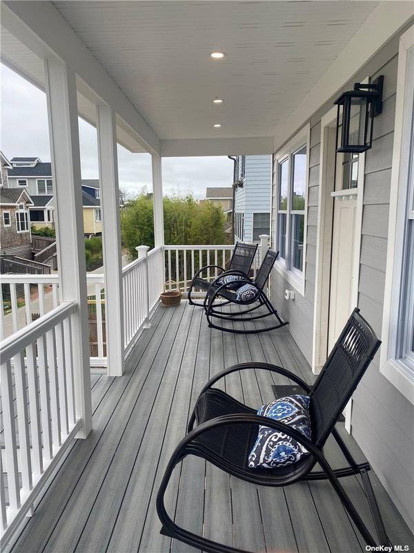 448 Dehnhoff WALK, Ocean Beach, NY 11770