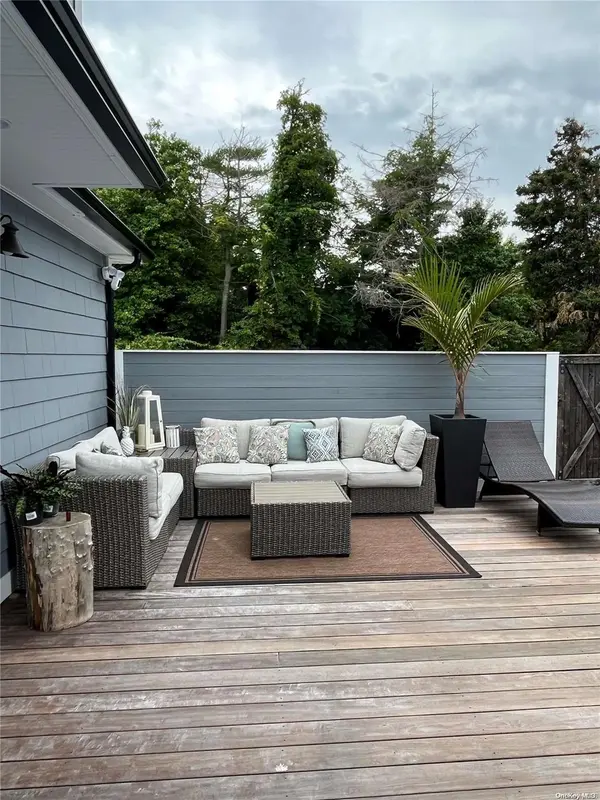 265 Cottage WALK, Ocean Beach, NY 11770