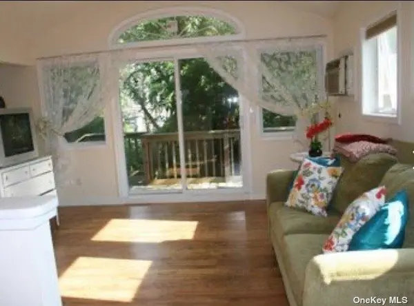 201 Cottage WALK, Ocean Beach, NY 11770