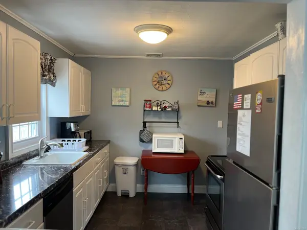 804 Evergreen WALK, Ocean Beach, NY 11770