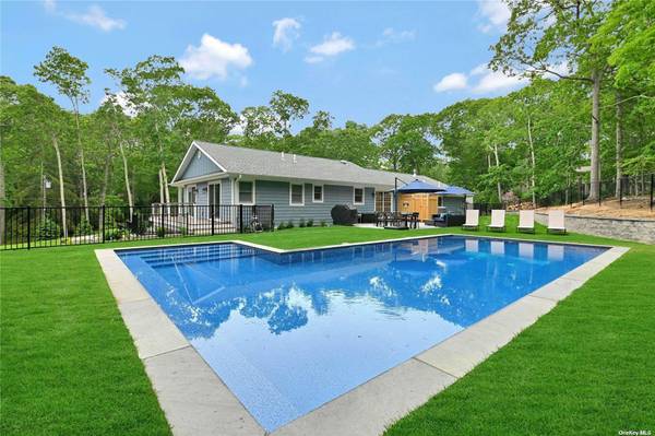 935 Southern Cross RD, Cutchogue, NY 11935