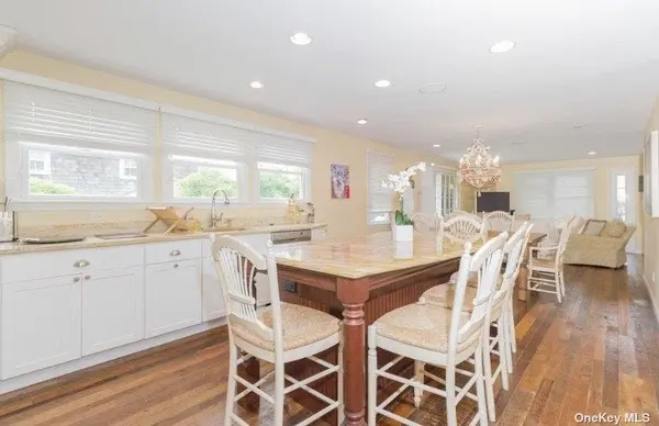 748 Ocean Breeze WALK, Ocean Beach, NY 11770