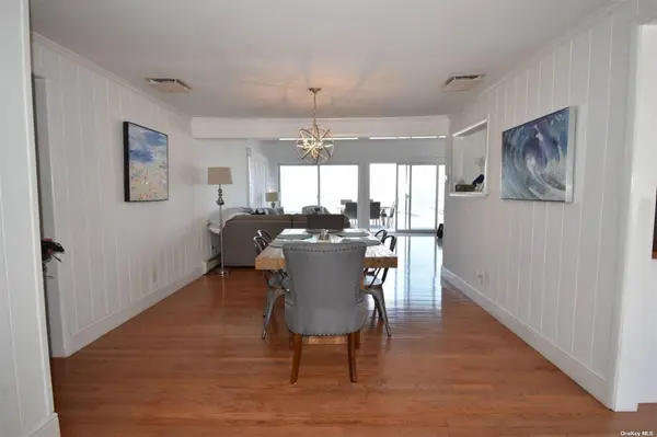 620 Dune RD, Westhampton, NY 11977