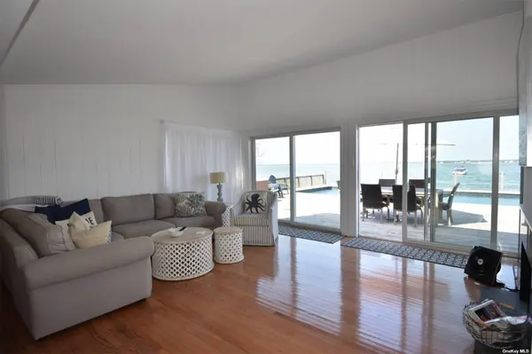 620 Dune RD, Westhampton, NY 11977