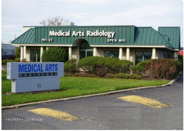 55 Veteransmemorial, Commack, NY 11725