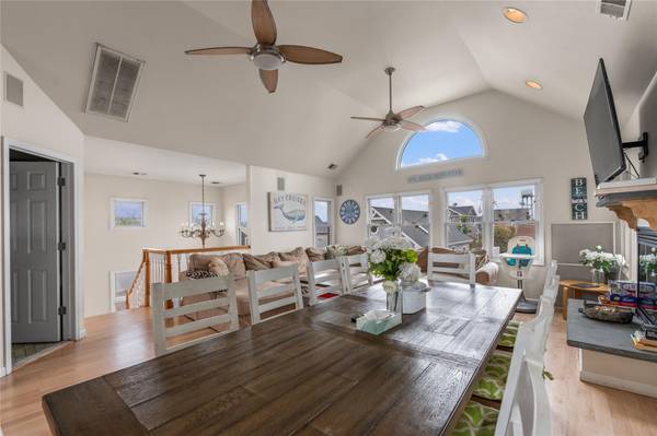 22 Bungalow, Ocean Beach, NY 11770