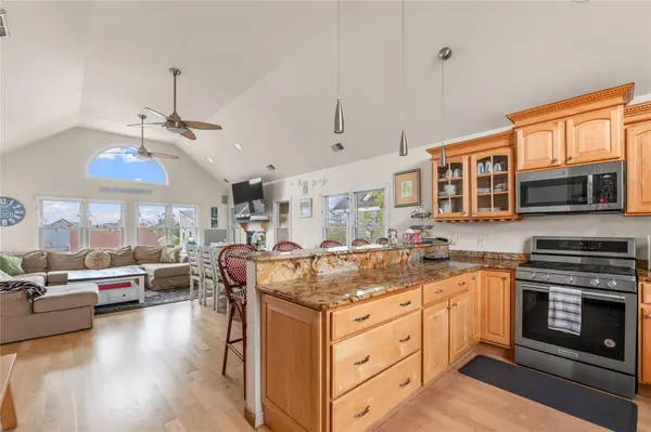 22 Bungalow, Ocean Beach, NY 11770