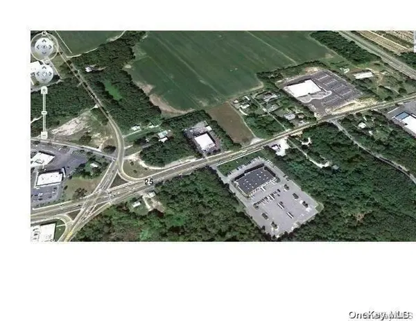 25/58 NYS (52 Main Rd) Route, Riverhead, NY 11901