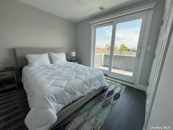 334 Dehnhoff, Ocean Beach, NY 11770