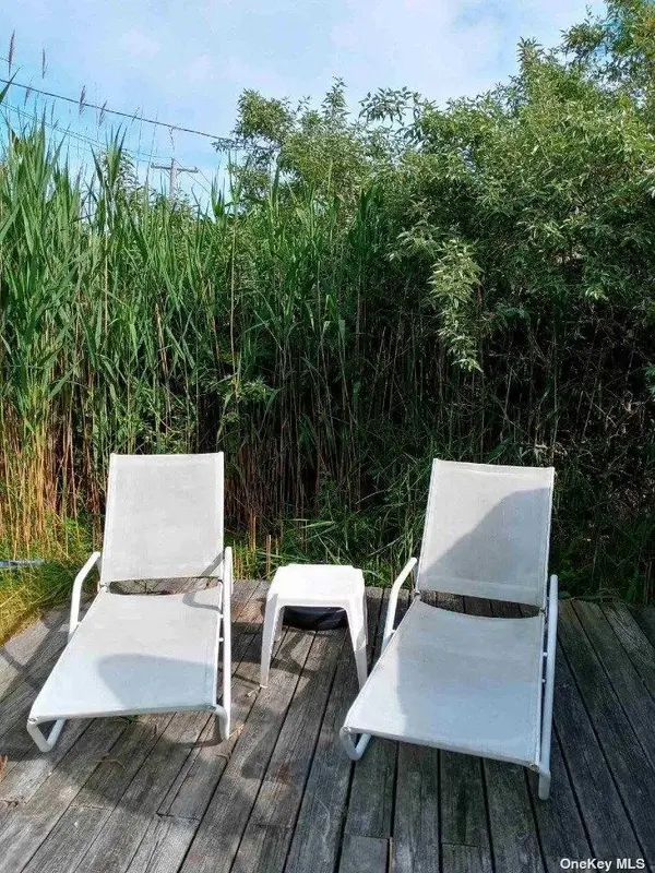 33 Sextant WALK, Ocean Beach, NY 11770