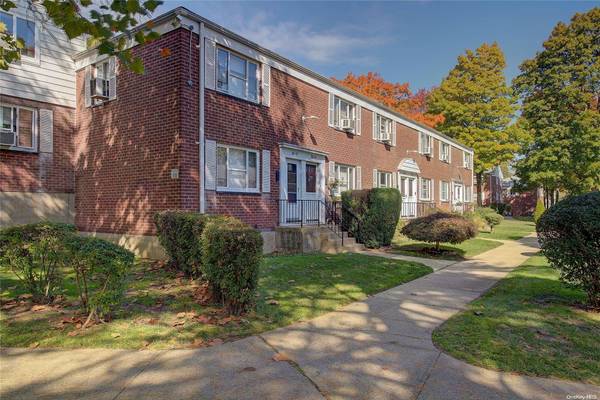 86-43 Springfield Blvd #Duplex, Queens Village, NY 11427