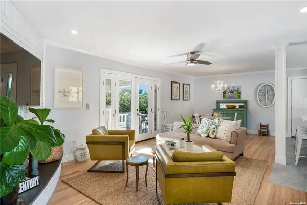 6 Harrison TER, East Quogue, NY 11942