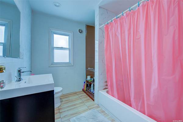 241-34 87th AVE, Bellerose, NY 11426