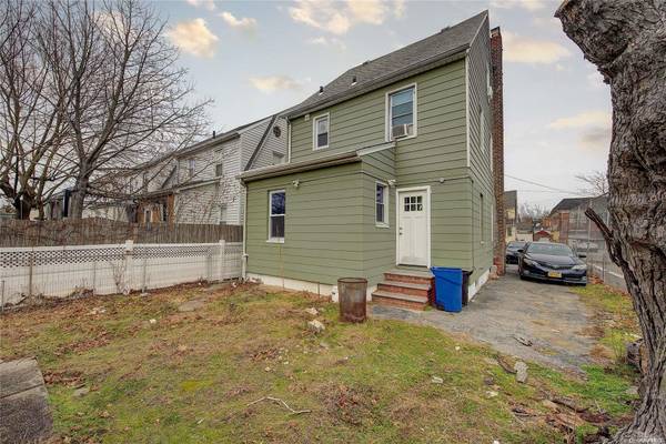 241-34 87th AVE, Bellerose, NY 11426