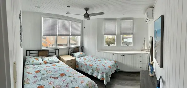 240 Wilmot RD, Ocean Beach, NY 11770