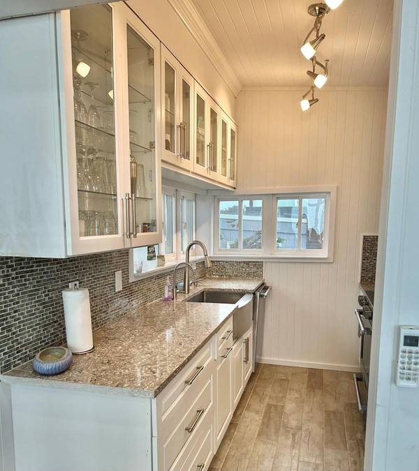 240 Wilmot RD, Ocean Beach, NY 11770