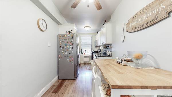 150-29 72 RD #5B, Kew Garden Hills, NY 11367