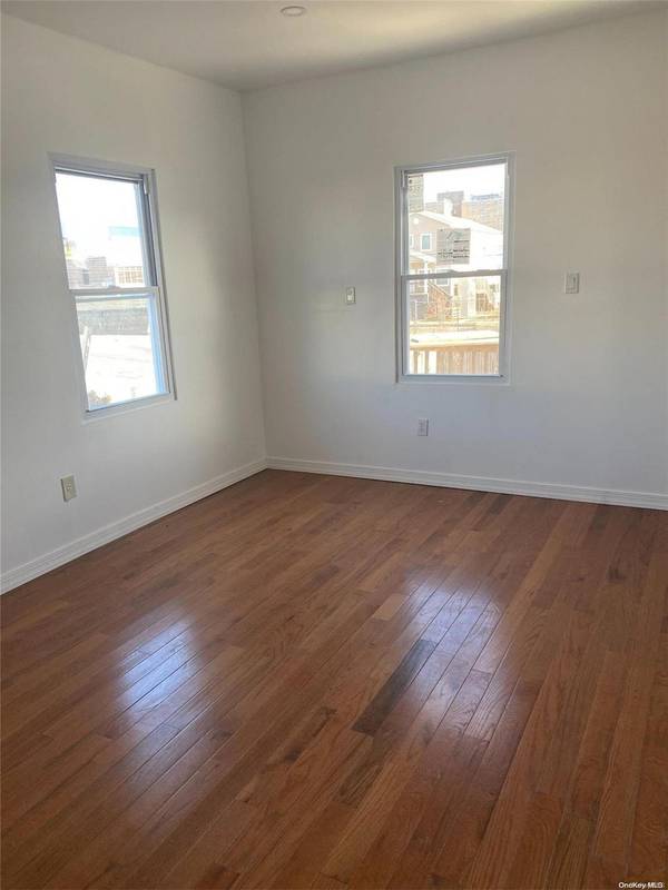 354 Beach 46th ST, Far Rockaway, NY 11691