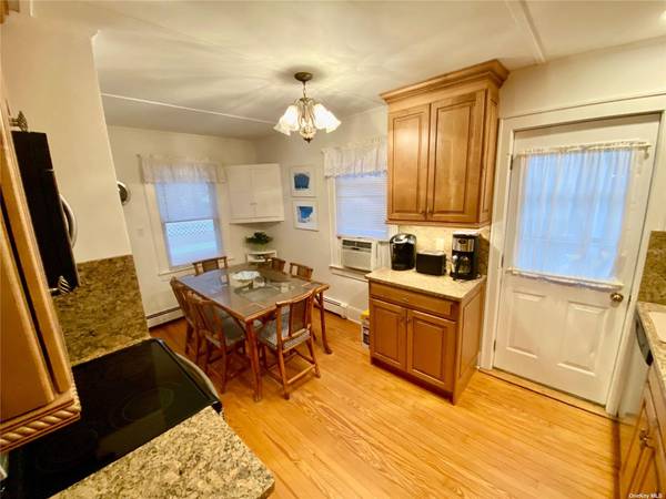 111 Inwood, Point Lookout, NY 11569