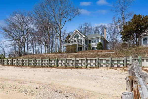 Address not disclosed, East Marion, NY 11939