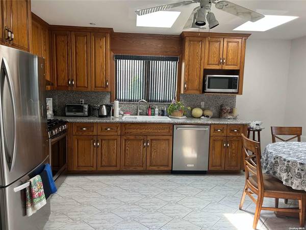 24-44 163rd ST, Whitestone, NY 11357
