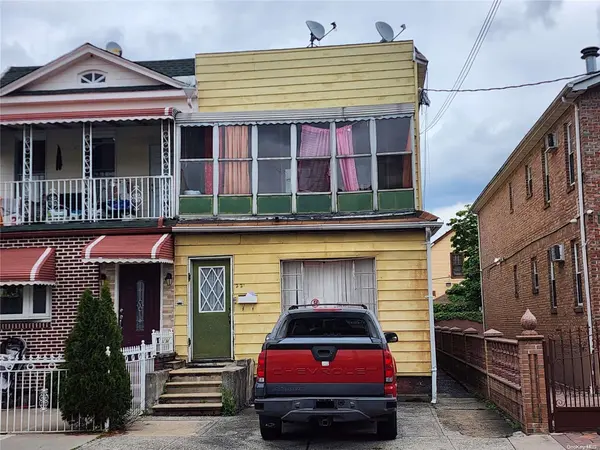 221 E 42 ST, Brooklyn, NY 11203