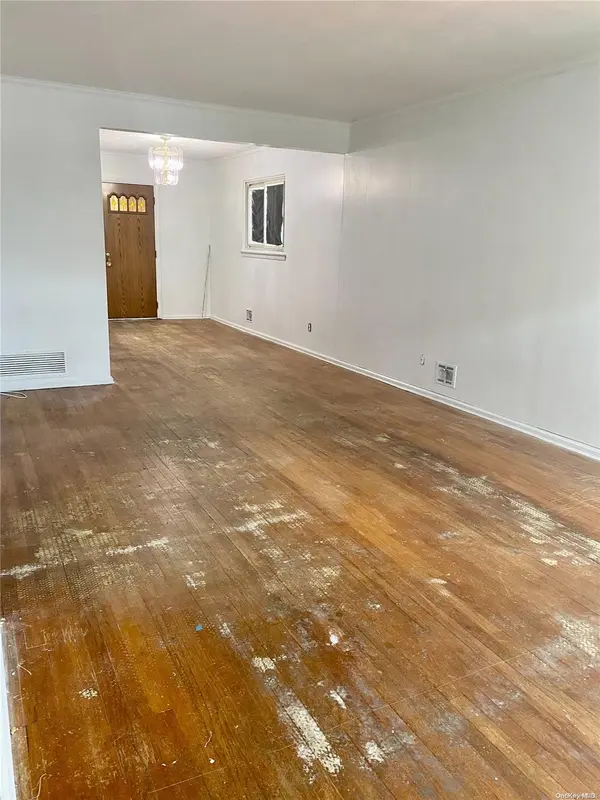 179-47 Zoller RD, Jamaica, NY 11434