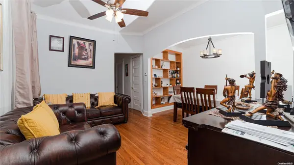 58-59 78th AVE, Glendale, NY 11385