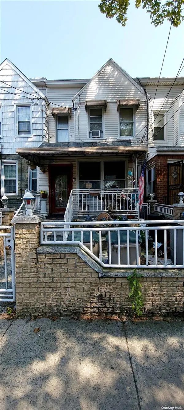 94-23 115th ST, Richmond Hill, NY 11418