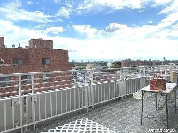 132-03 Sanford AVE #7F, Flushing, NY 11355