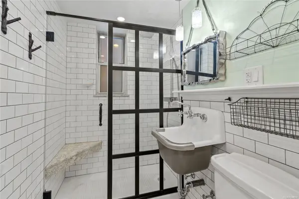 65-65 Wetherole ST #1W, Rego Park, NY 11374