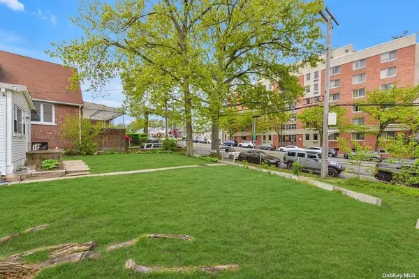 100-10 23rd AVE, East Elmhurst, NY 11369