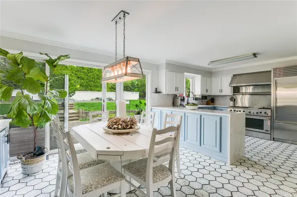 355 Windjammer DR, Southold, NY 11971