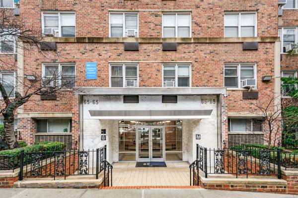 6565 Wetherole ST #4 O, Rego Park, NY 11374