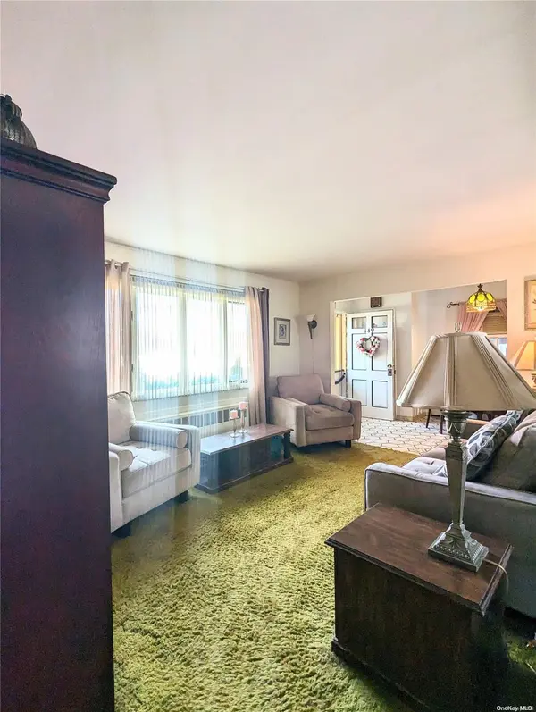 149 Maple AVE, Bethpage, NY 11714