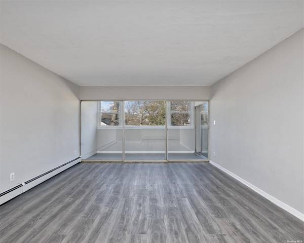 222 Smith ST #3C, Freeport, NY 11520