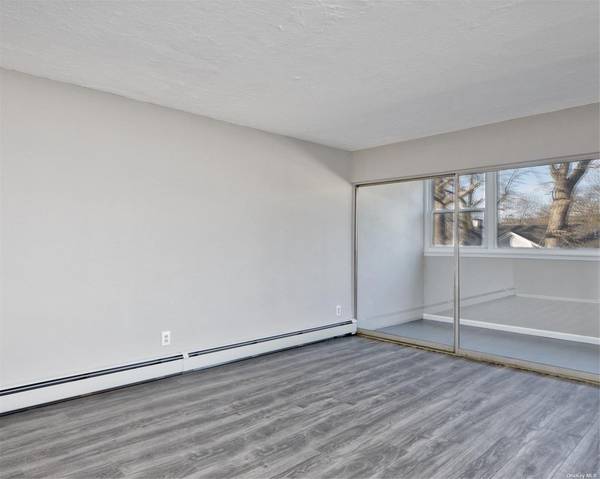 222 Smith ST #3C, Freeport, NY 11520