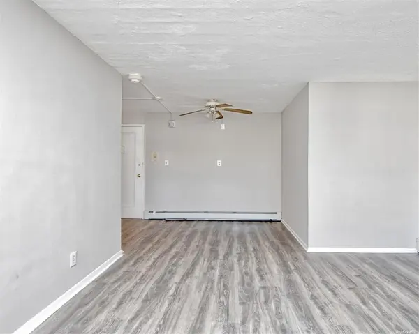 222 Smith ST #3C, Freeport, NY 11520