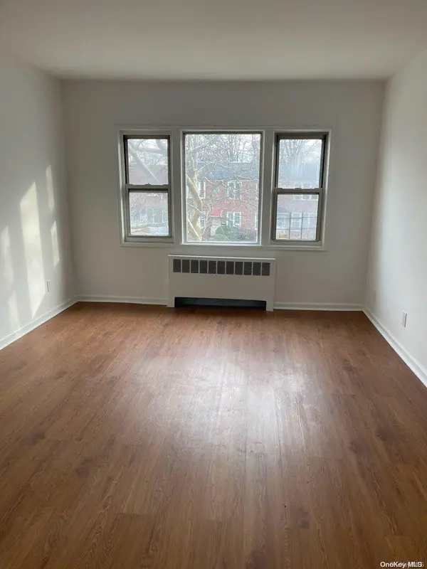 138-55 Jewel AVE #2nd FL, Flushing, NY 11355