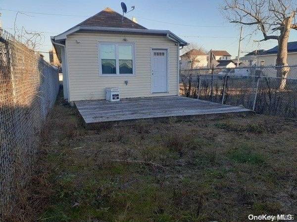 441 Beach 45 St, Far Rockaway, NY 11691