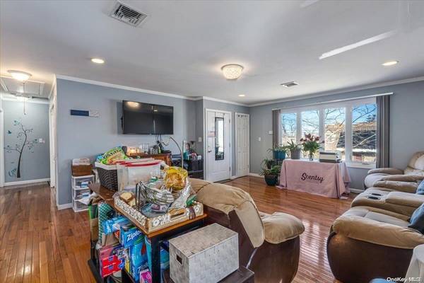 154-20 132nd AVE, Jamaica, NY 11434
