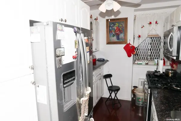 87-30 204 ST #A61, Hollis, NY 11423