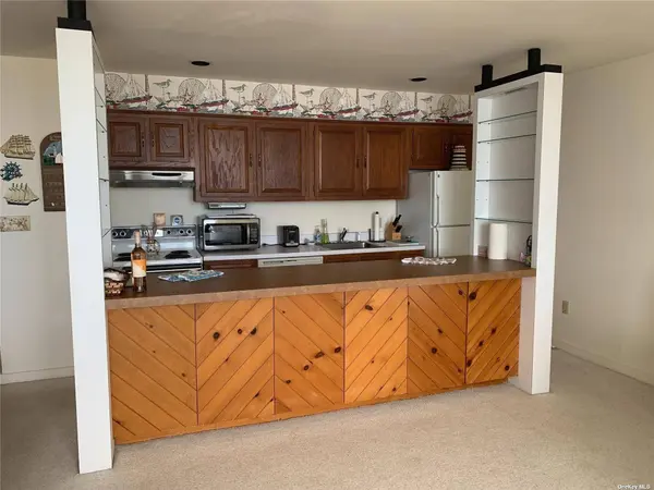 265 Dune RD #71, Westhampton Beach, NY 11978