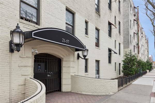 21-57 33rd Street #4D, Astoria, NY 11105