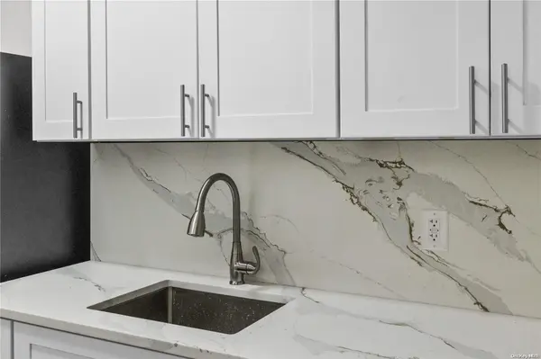37-20 81st ST #3r, Jackson Heights, NY 11372