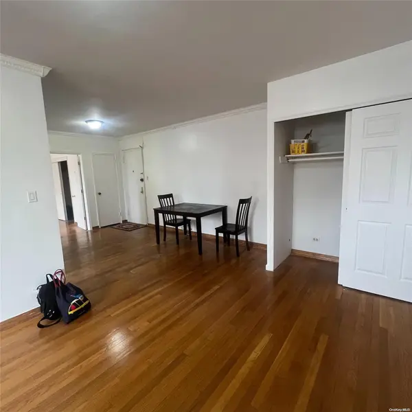 63-45 Saunders ST #2D, Rego Park, NY 11374