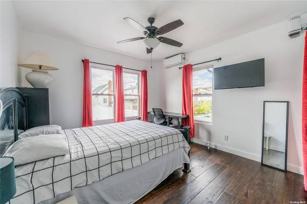 162-28 96th ST, Howard Beach, NY 11414